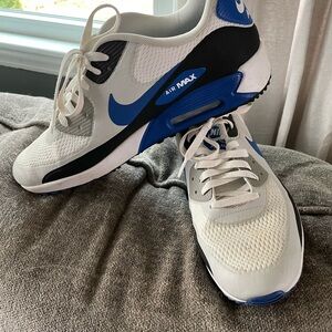 Nike Air Max Men's White and Blue Golf Sneakers